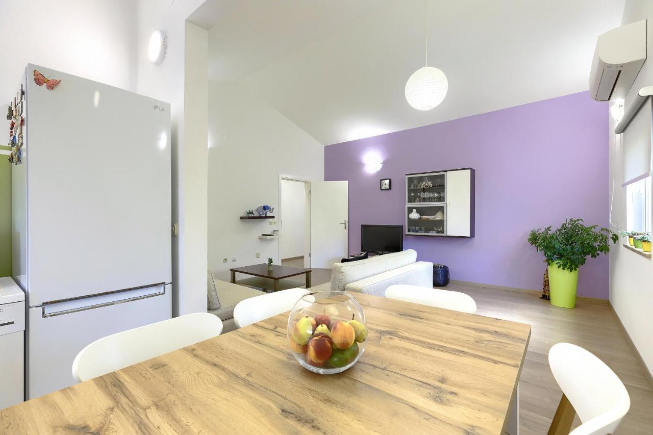 Apartman Homestay Pula Pula