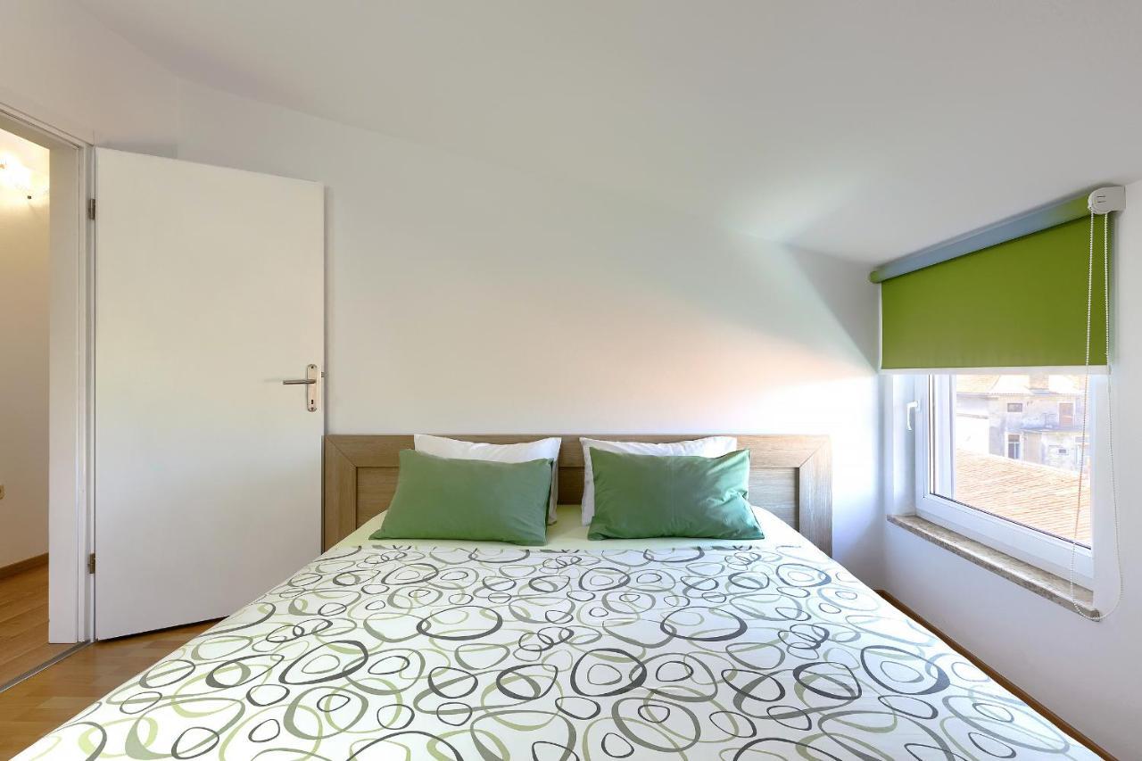 Apartman Homestay Pula *